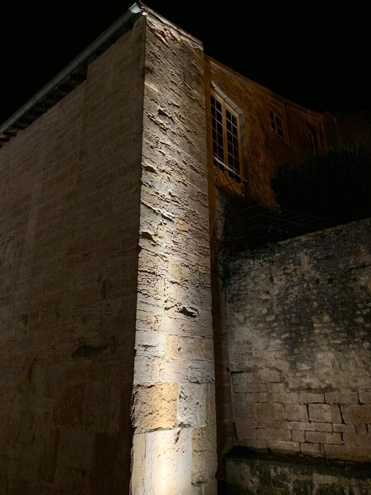 Villa Barabans Tower Cluny Abbay Exterior foto
